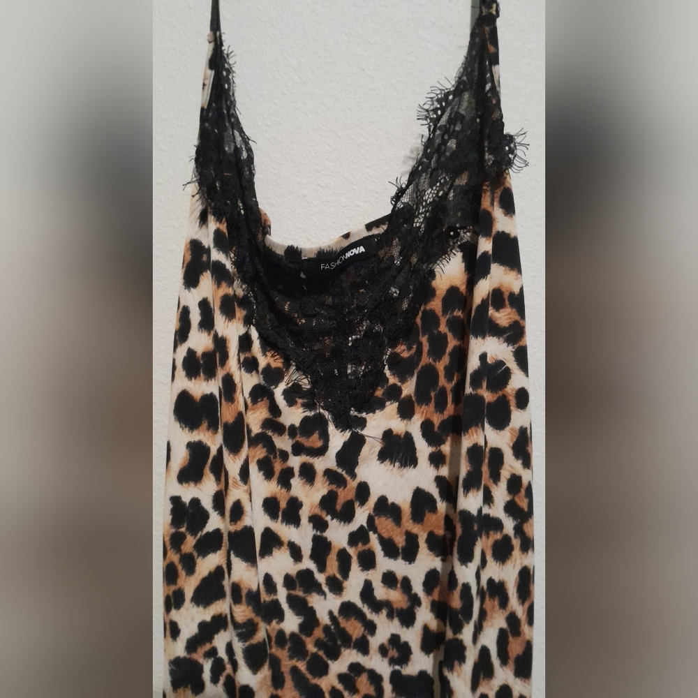 Fashion Nova Leopard Print Midi Dress with Black Lace - Picture 6 of 7